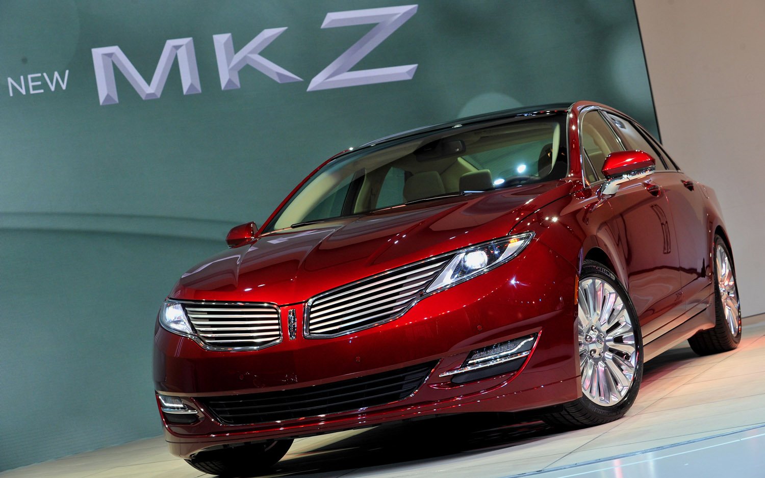 Lincoln выпустили свой самый мощный седан MKZ 1.jpg