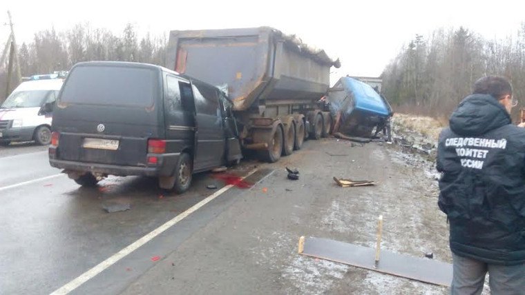 Под Петербургом в ДТП погибли четыре сотрудника УФСИН Под Петербургом в ДТП погибли четыре сотрудника УФСИН.jpg