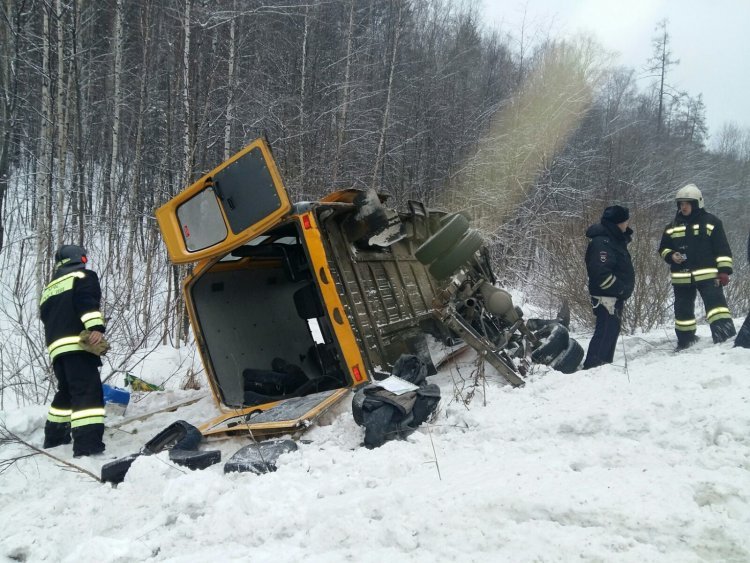 Под Верхней Пышмой в ДТП с автобусом пострадало пять человек (1).jpg