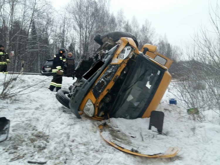 Под Верхней Пышмой в ДТП с автобусом пострадало пять человек (2).jpg