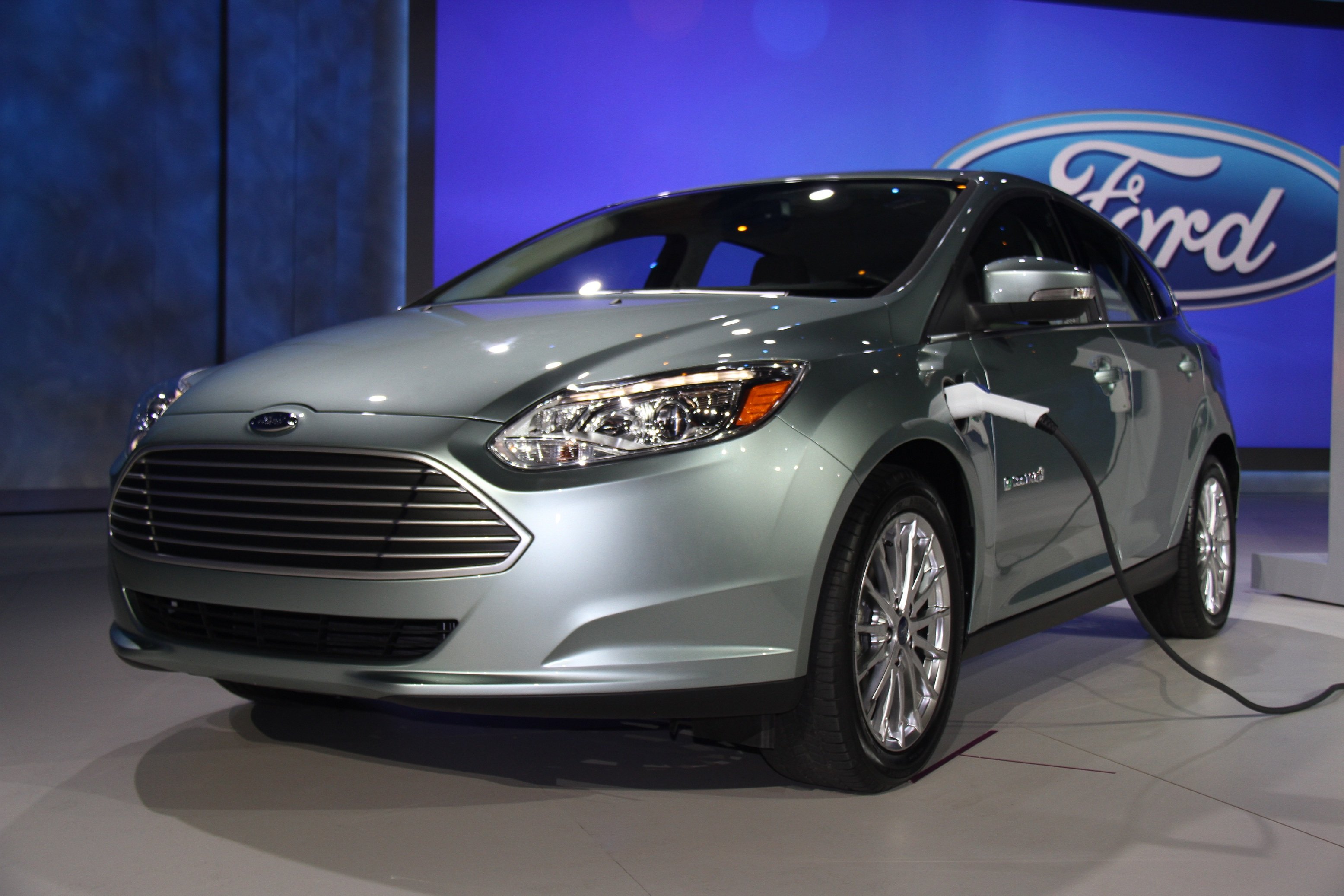Электрический Ford Focus появится в 2016 году 1.jpg