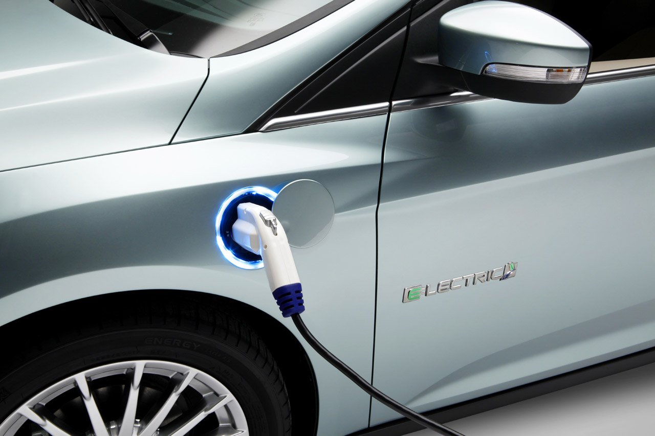 Электрический Ford Focus появится в 2016 году 2.jpg
