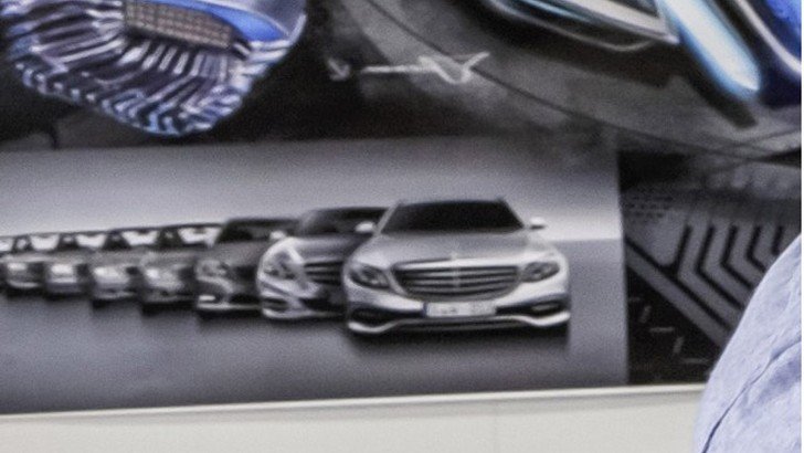 В Сеть просочились фото рекламного буклета нового Mercedes E-Class (1).jpg