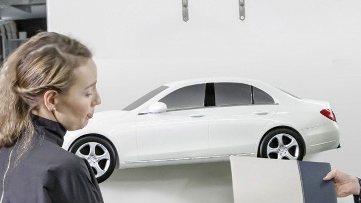 В Сеть просочились фото рекламного буклета нового Mercedes E-Class (2).jpg