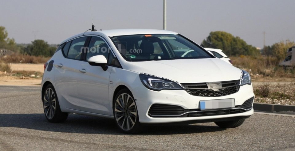 «Заряженный» Opel Astra GSI 2016 модельного года заснят на тестах (2).jpg
