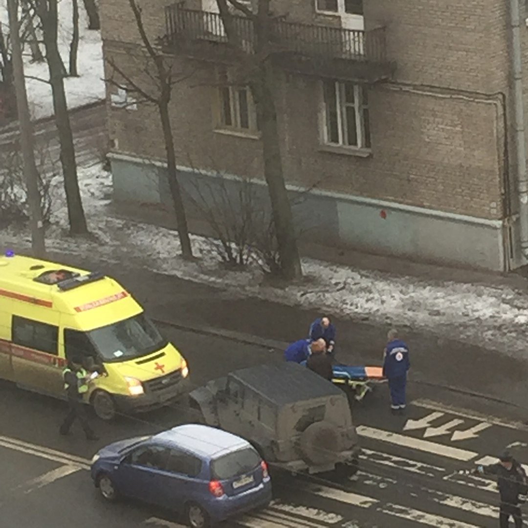 На улице Коммуны сбит пешеход На улице Коммуны сбит пешеход (1).jpg