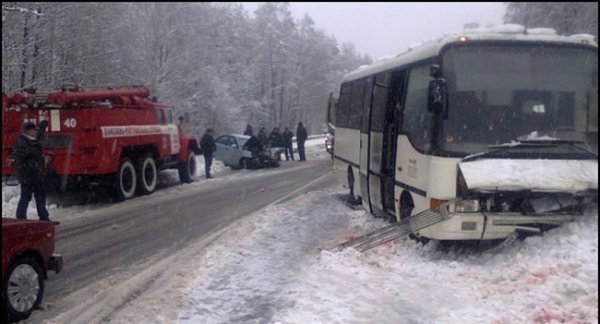 В ДТП с автобусом под Владимиром погиб человек, еще 11 пострадали 1.jpg