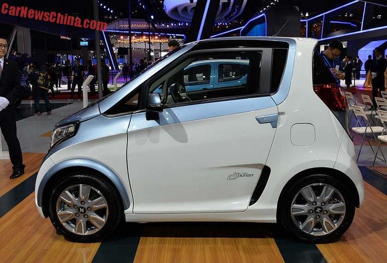 В 2016 году начнутся продажи компактного электрокара Zotye E200 (1).jpg