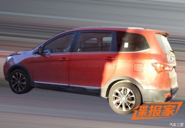 В Китае замечен новый Chery Cowin V3 (2).jpg
