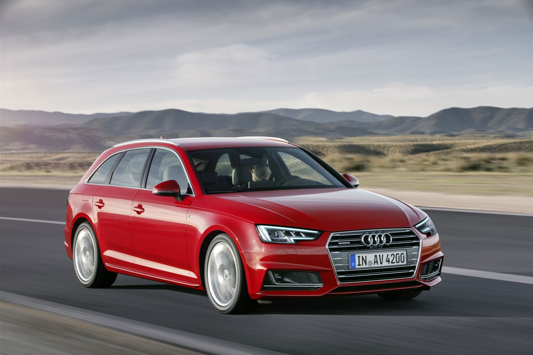 audi a4 2016.jpg