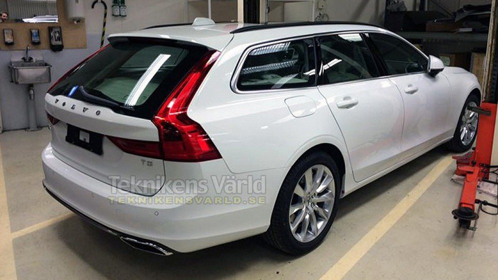 Универсал Volvo V90 засняли без камуфляжа 1.jpg