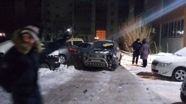 В Тюмени пьяный школьник разбил 7 автомобилей (2).jpg