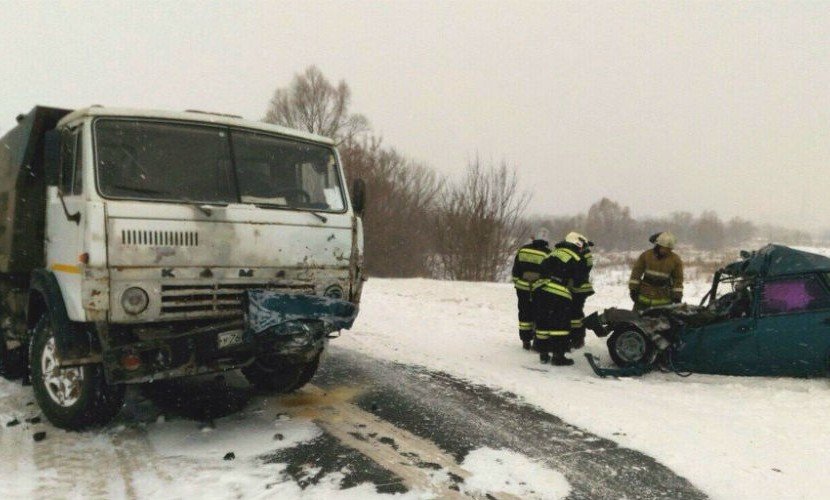 В Чувашии в ДТП погибли два человека (2).jpg
