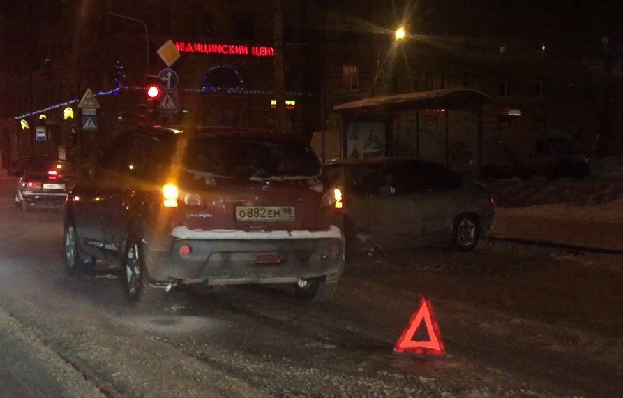 ДТП у дилерского центра ПЕЖО на Энгельса