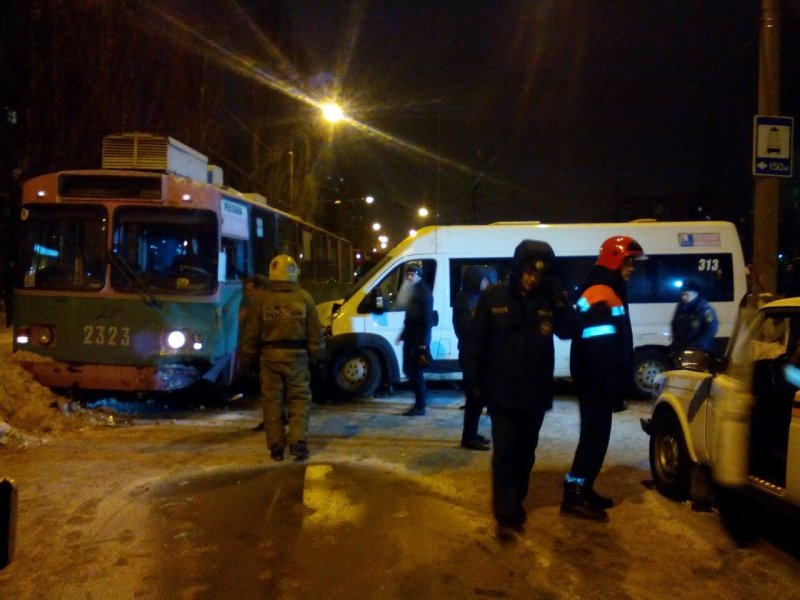 В Тольятти в ДТП пострадали 11 человек, в том числе ребенок (1).jpg