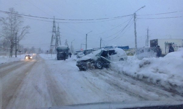 В Тихвине в ДТП погиб водитель Ford.jpg