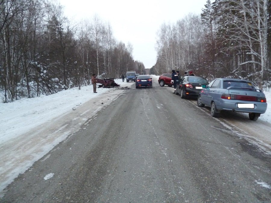 Два человека погибли в ДТП под Курганом (2).jpg