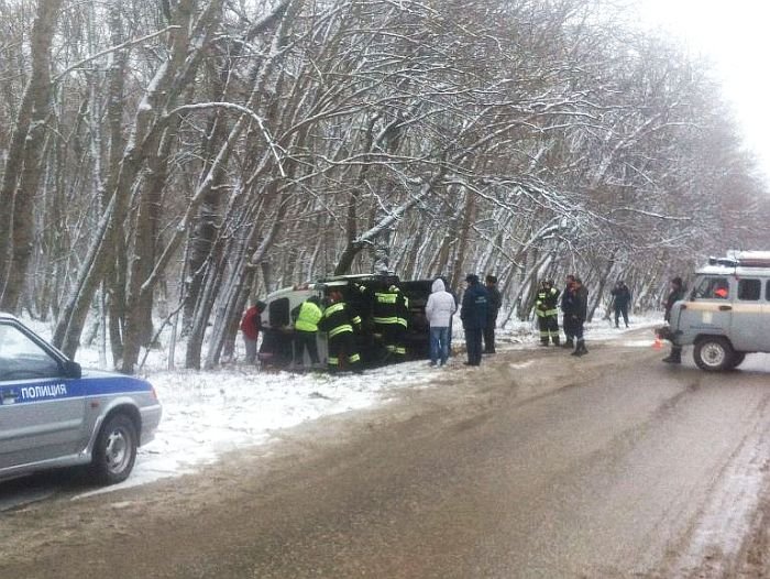 В Железноводске перевернулась маршрутка: есть пострадавшие.jpg