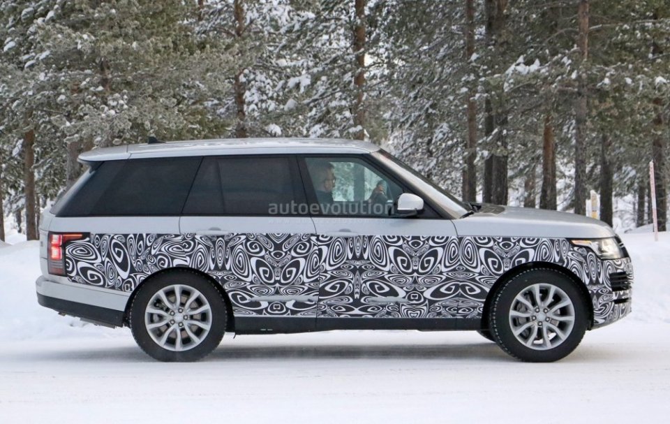На тестах замечен обновленный Range Rover (2).jpg