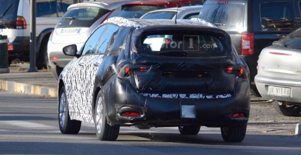Универсал Fiat Tipo замечен на тестах (1).jpg