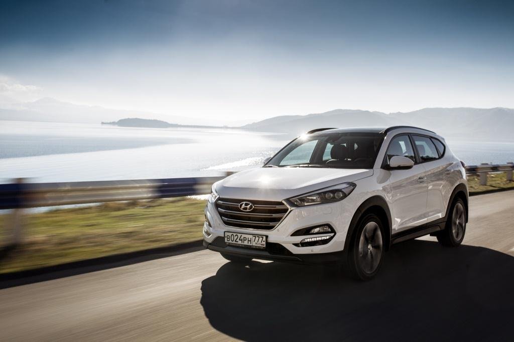 Hyundai Tucson получил панорамный люк Webasto (2).jpg