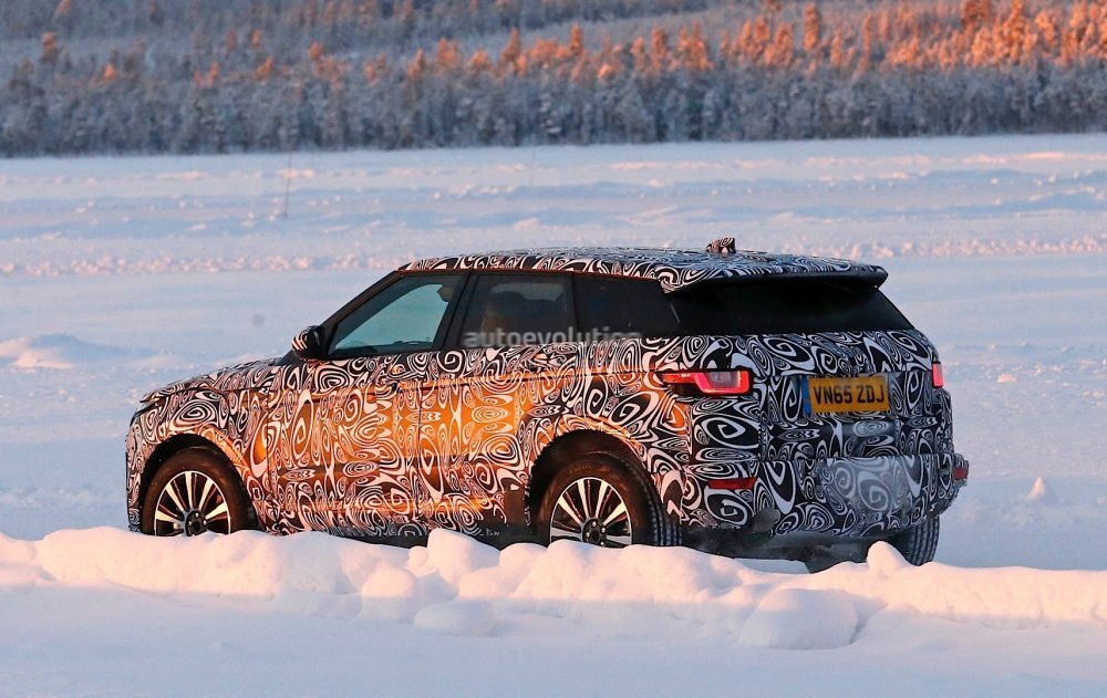 Jaguar E-Pace 2018 заснят на тестах (2).jpg