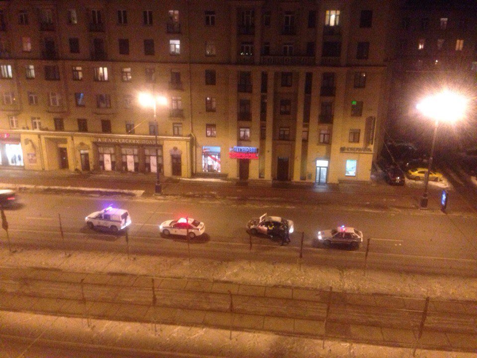 На Московском проспекте трое под наркотиками устроили ДТП 1.jpg