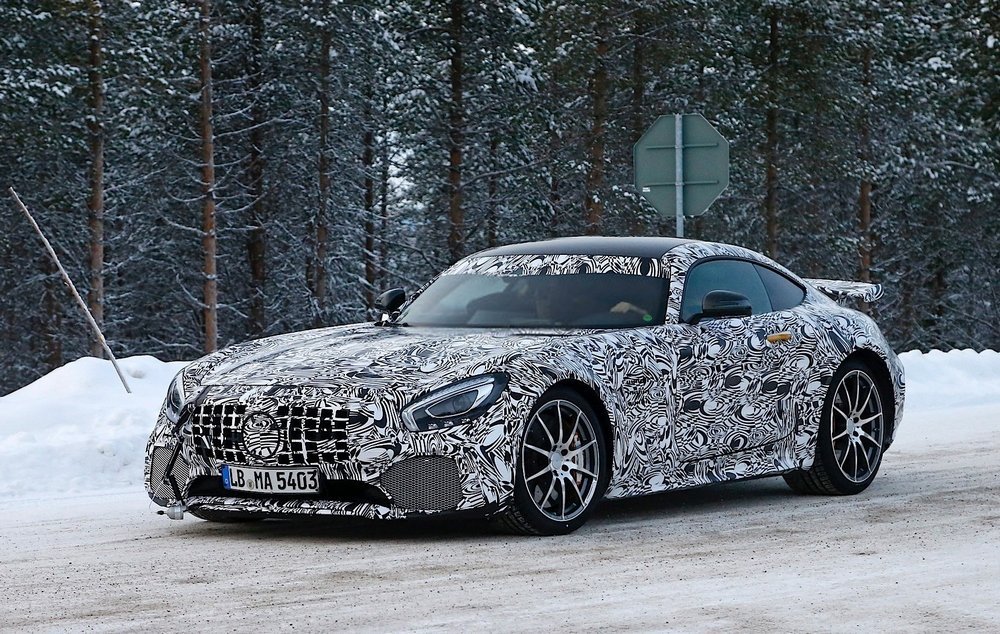 Фотошпионы засняли Mercedes-AMG GT-R 2017 (1).jpg