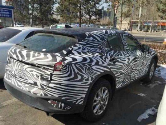 Стало известно имя нового кроссовера от Mazda (2).jpg