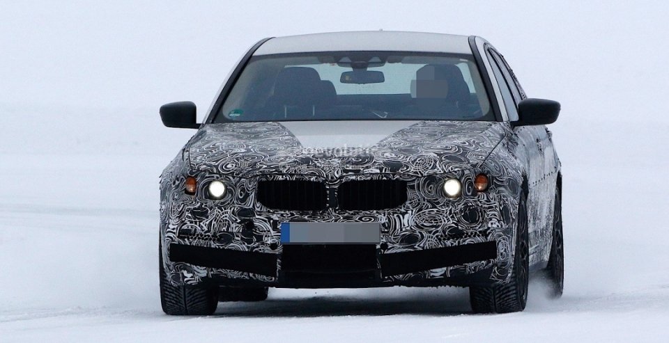 Новое поколение BMW M5 заснято на тестах в Скандинавии (3).jpg