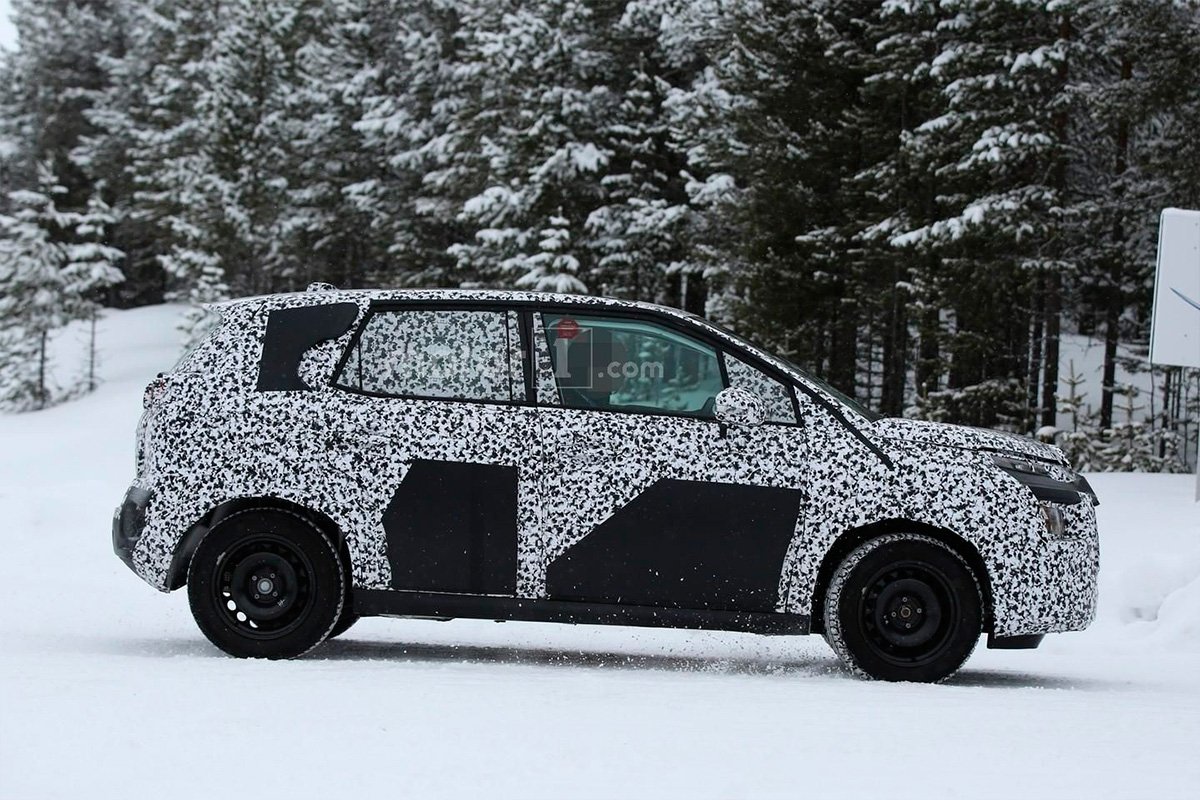 Citroen приступил к испытаниям нового поколения C3 Picasso (3).jpg