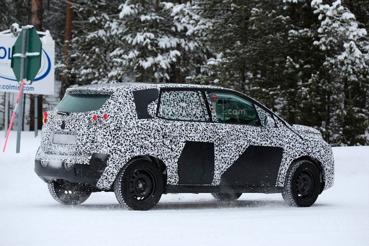 Citroen приступил к испытаниям нового поколения C3 Picasso (4).jpg