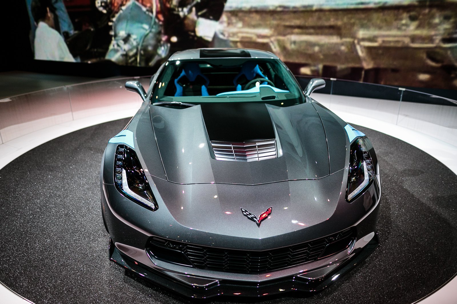 В Женеве представили новый Chevrolet Corvette Grand Sport (2).jpg