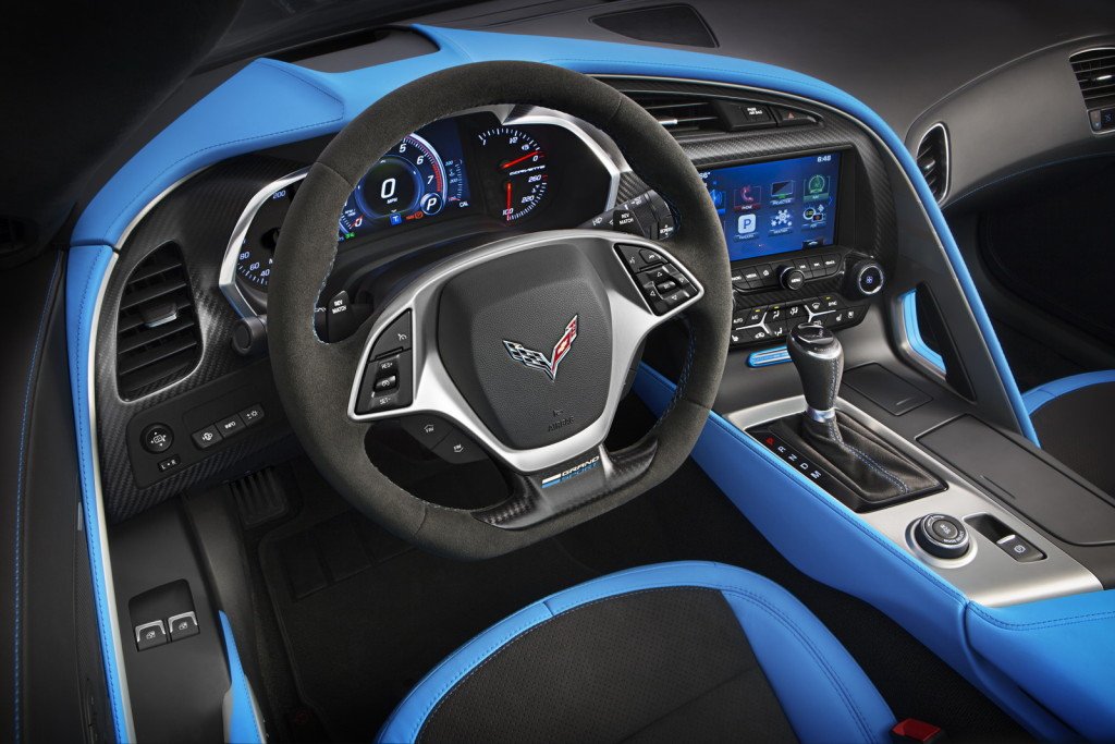 В Женеве представили новый Chevrolet Corvette Grand Sport (4).jpg