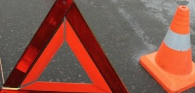 В Ленобласти в ДТП с грузовиком погибли два человека