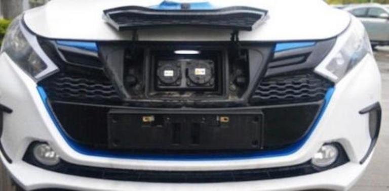 В Китае готовится к выходу новый электрокар BYD Qin EV300 (1).jpg