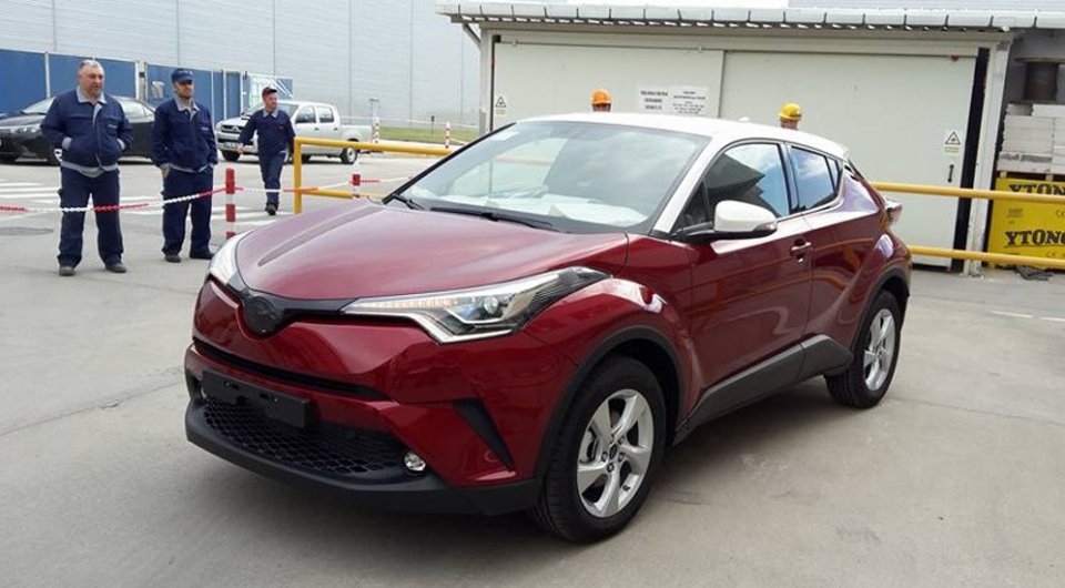 В Сеть выложили «живые» фото Toyota C-HR (3).jpg