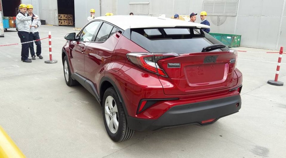 В Сеть выложили «живые» фото Toyota C-HR (4).jpg