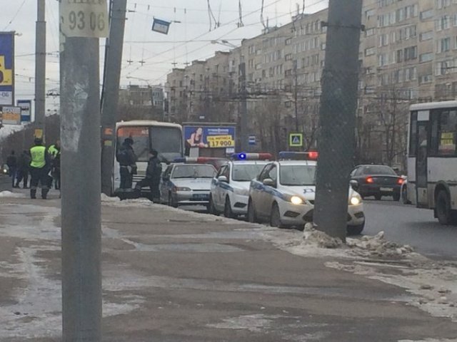 BMW и Volkswagen столкнулись на Светлановском (2).jpg