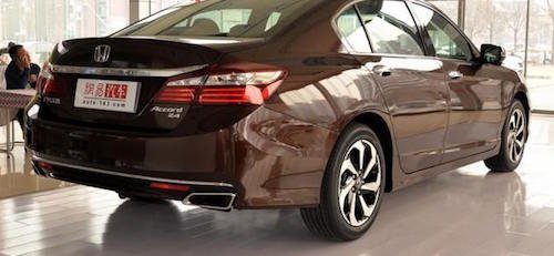 На авторынке Китая появилась обновленная версия Honda Accord (3).jpg