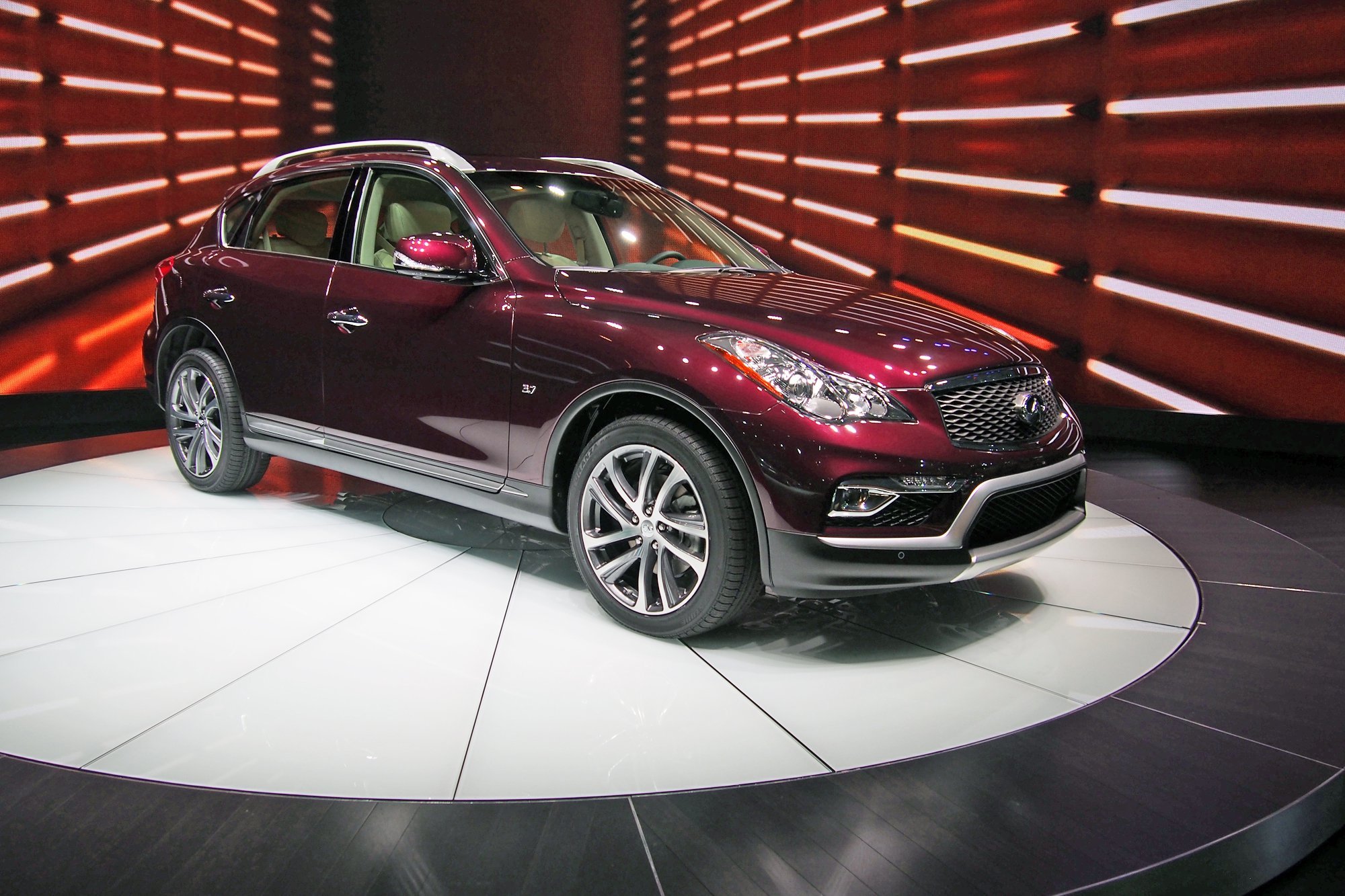 Infiniti объявила цены обновленного кроссовера QX50 Infiniti QX50 (2).JPG