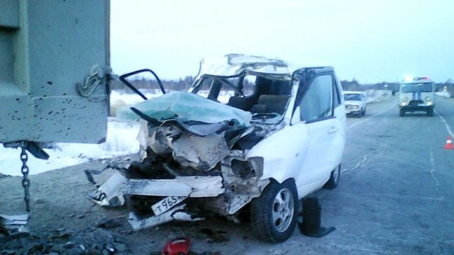 В Якутии два арестанта погибли в ДТП после побега (3).jpg