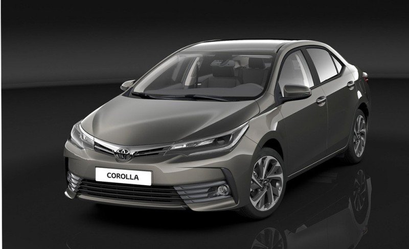 Toyota выпустили рестайлинговый седан Corolla (1).jpg
