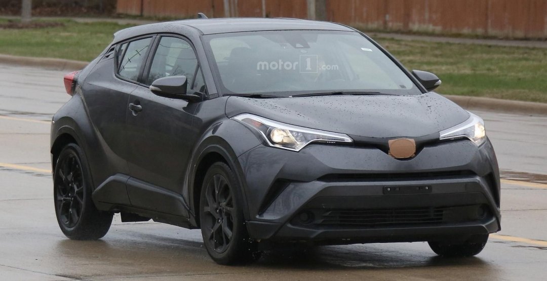 Прототип Toyota C-HR 2018 появился на снимках (2).jpg