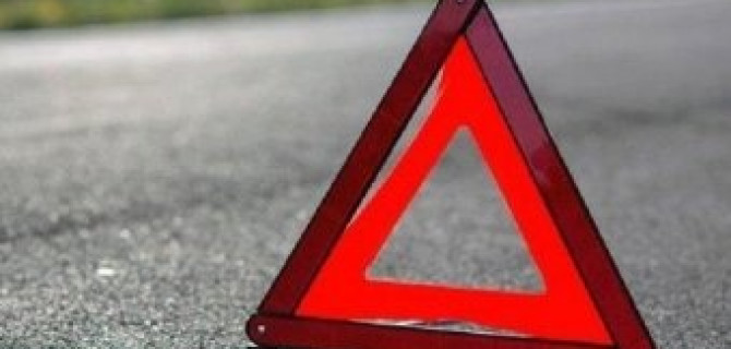 В Москве с эстакады на МКАД упал автомобиль
