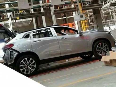 В Сети появились фото нового китайского кросс-купе Haval (3).jpg