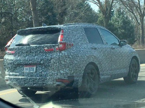 Новое поколение кроссовера Honda CR-V замечено на тестах (3).jpg