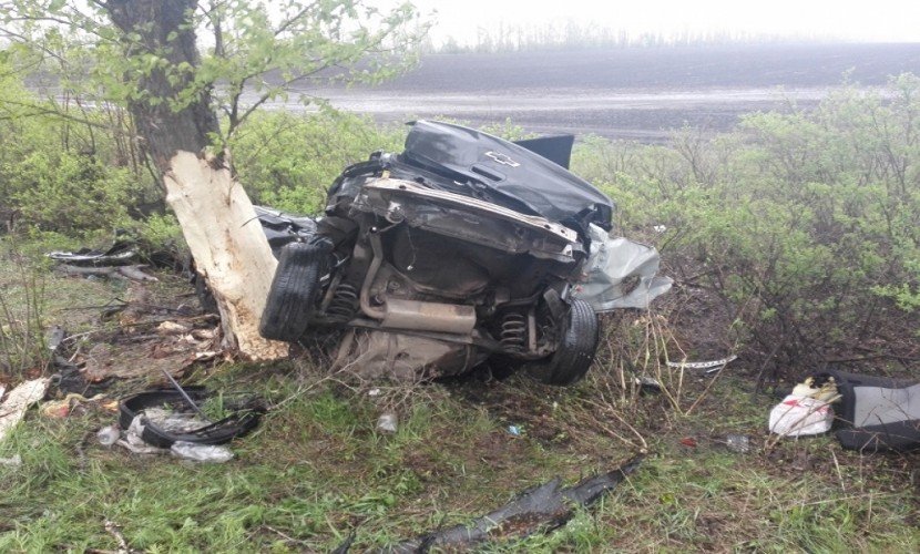 Под Воронежем автоледи устроила ДТП с двумя погибшими (2).jpg