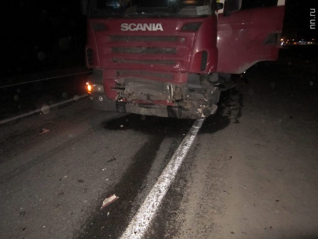 В ДТП с фурой в Нижегородской области погибли три человека