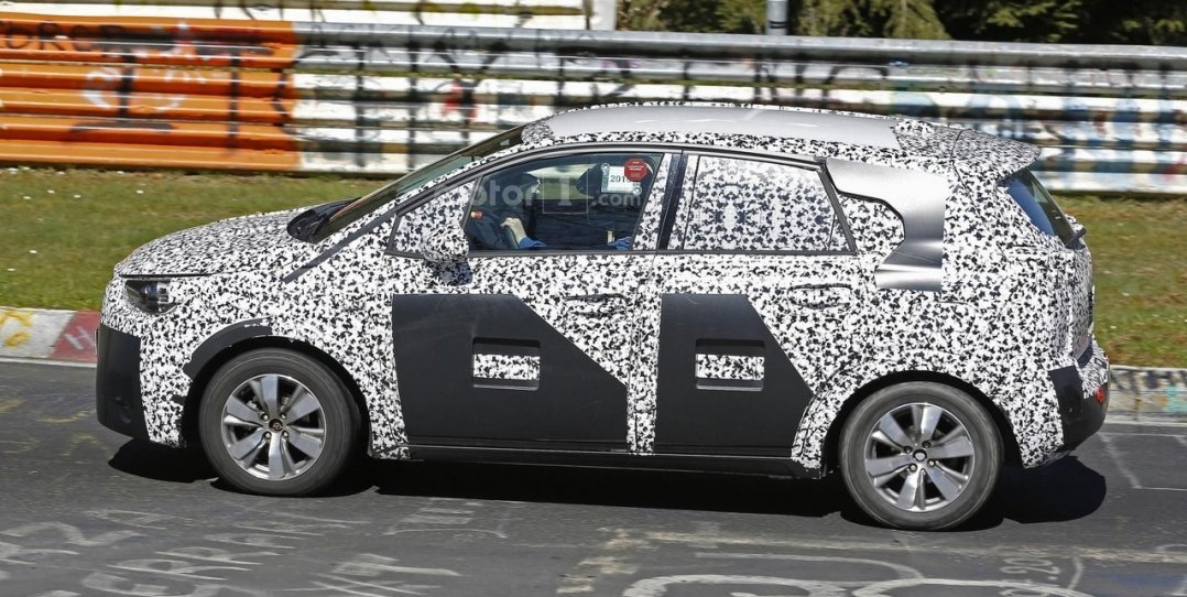 Новый Opel Meriva замечен на тестах в Нюрбургринге Новый Opel Meriva замечен на тестах в Нюрбургринге (2).jpg